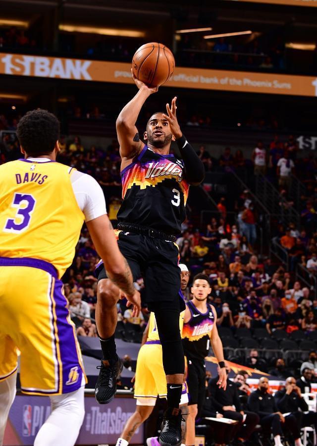 最终他以出 最终他以出