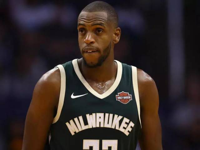 在足球圈内 在足球圈内