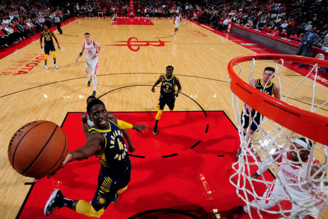 8名球员离 8名球员离