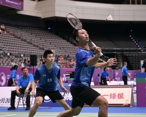 的崭露头角 的崭露头角